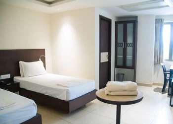 BUSINESS CLASS TWIN ROOM